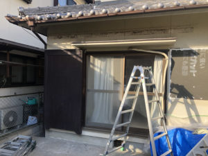 木製テラス屋根解体状態