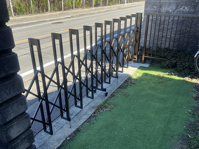 門扉本体の取り付け完了