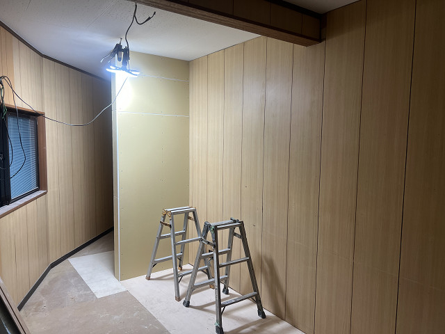 2階の壁復旧作業