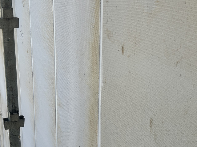 目地部分にコーキング