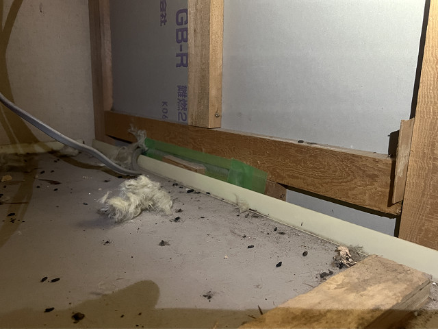 浴室に隣接する壁