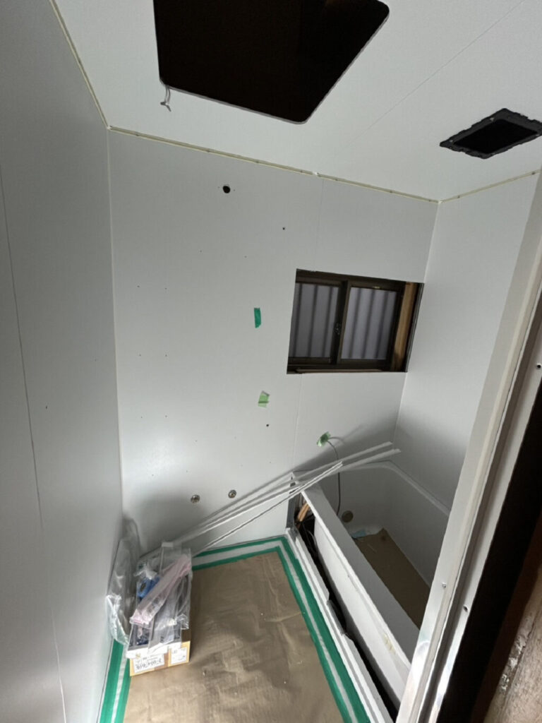 ユニットバスの組み立て