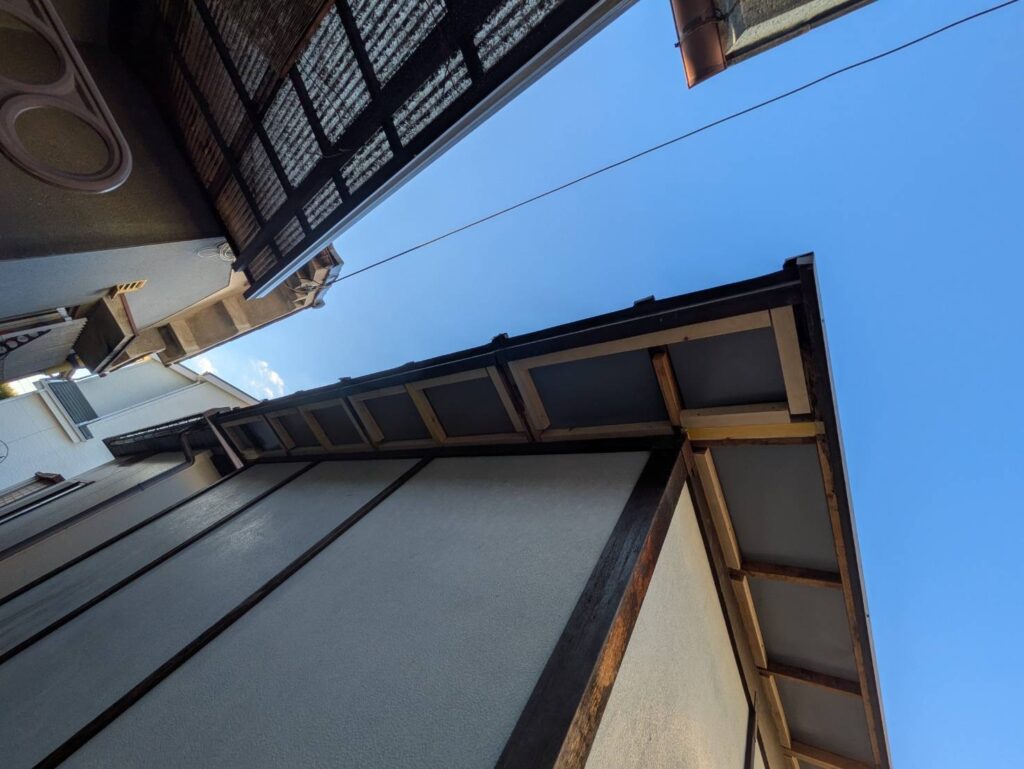 下地桟を入れる