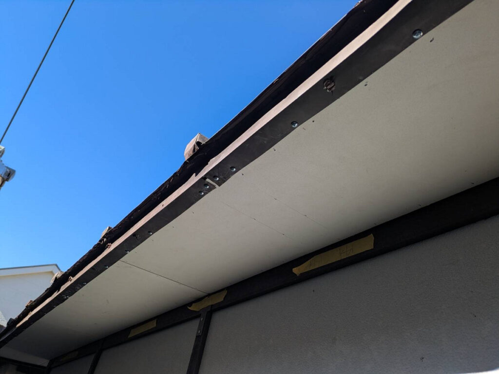 ケイカル板を貼る