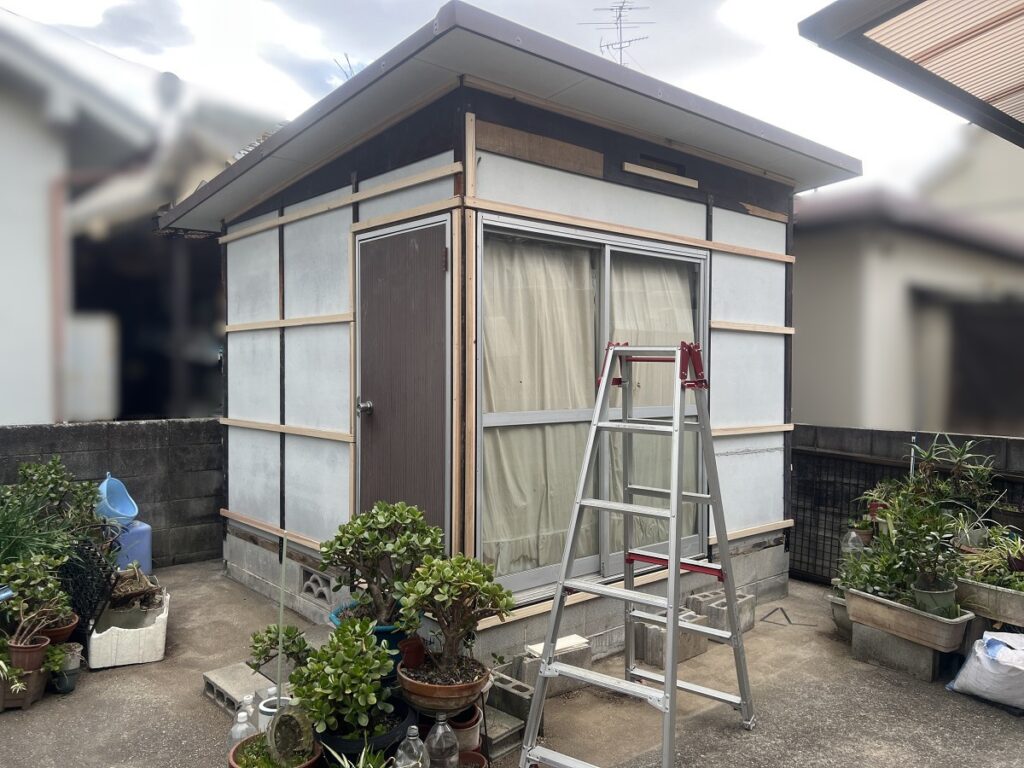 下地の胴縁を設置