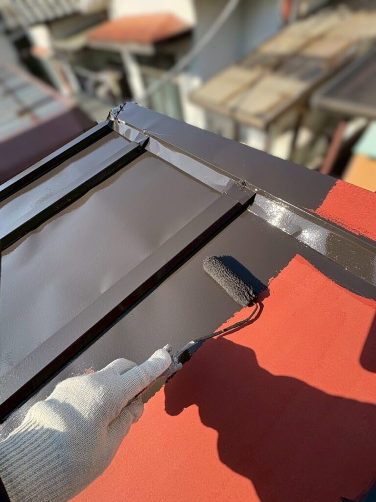 屋根の仕上げ塗装