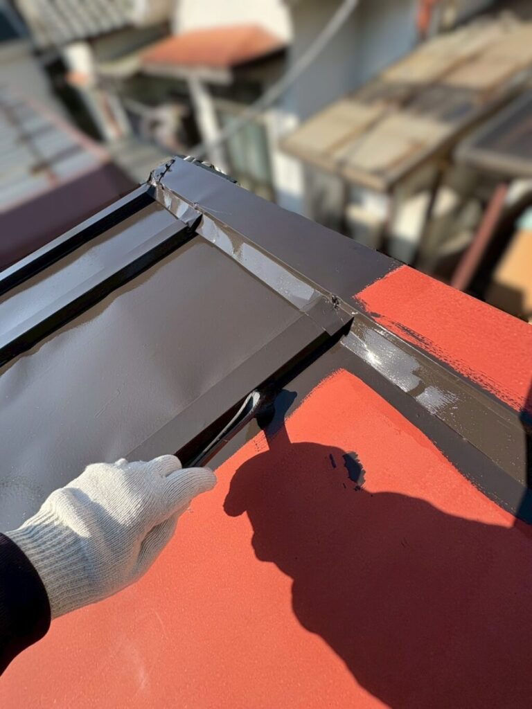 屋根の仕上げ塗装