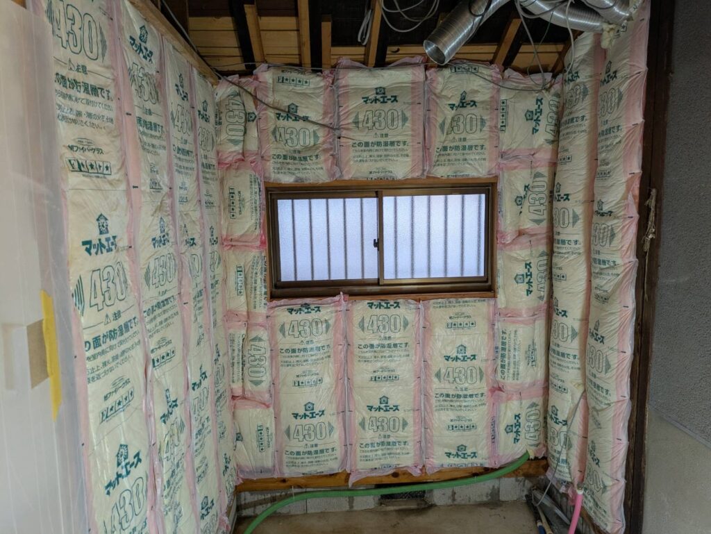 断熱材を設置